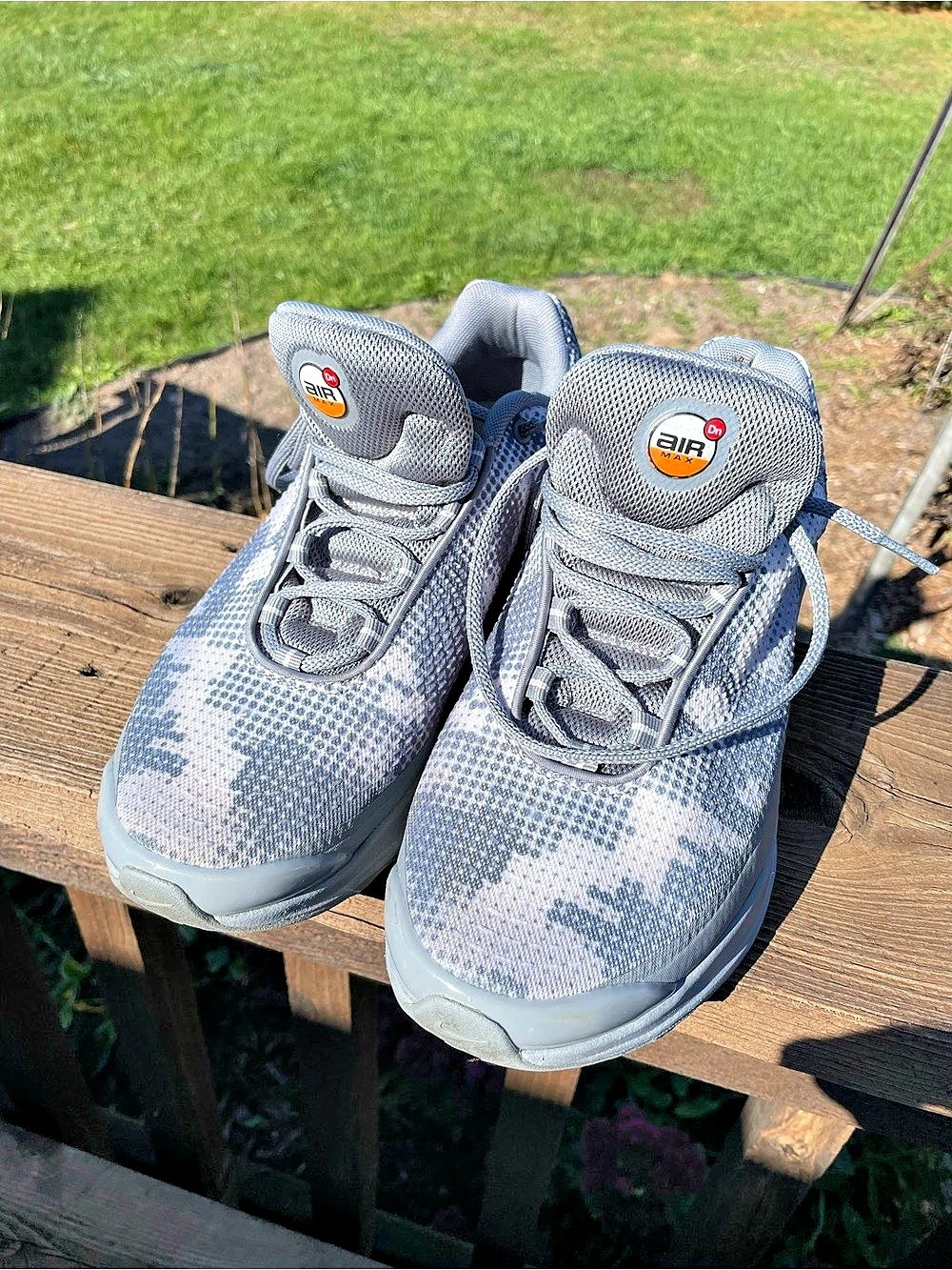 Nike Air Max Dn Men’s Sneakers Camo Gray & White US 9.5